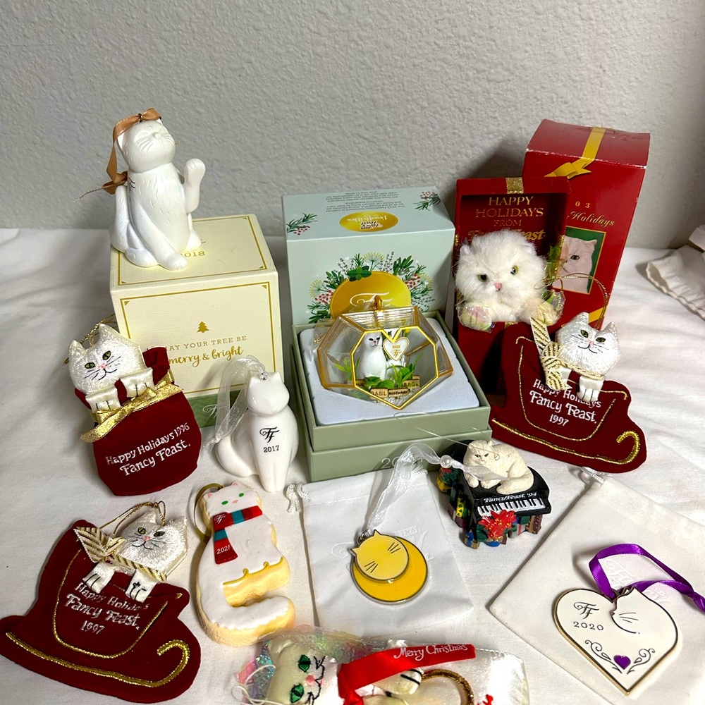 Bundle of 12 vintage FANCY FEAST CAT Christmas Ornaments